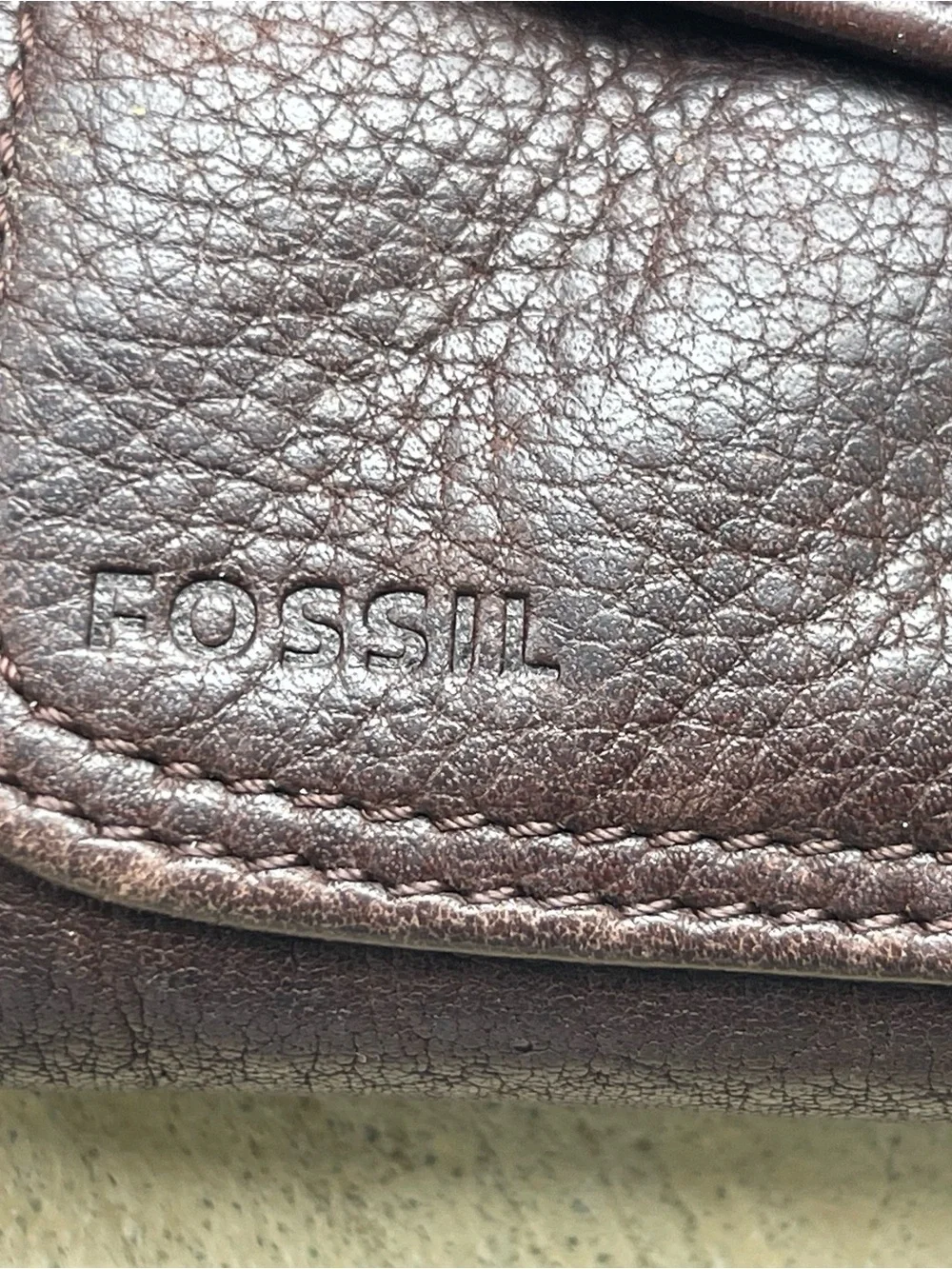 Fossil Brown Pebbled Leather  Envelope Zip Wallet